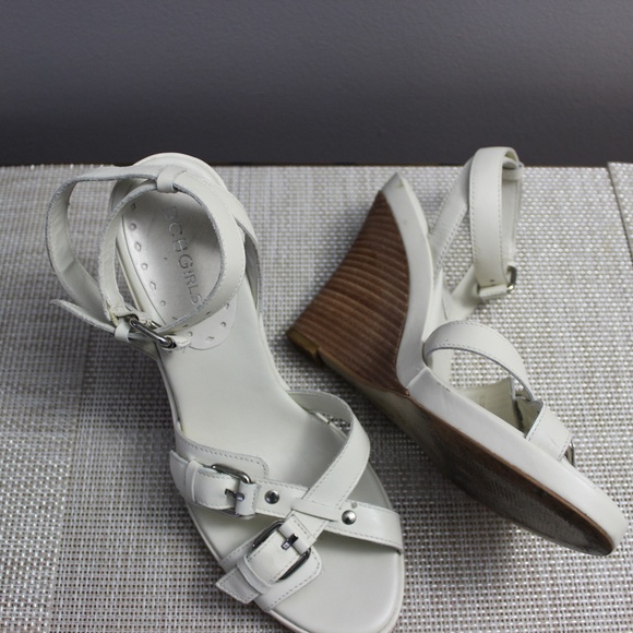 BCBG Wedges - Picture 3 of 4